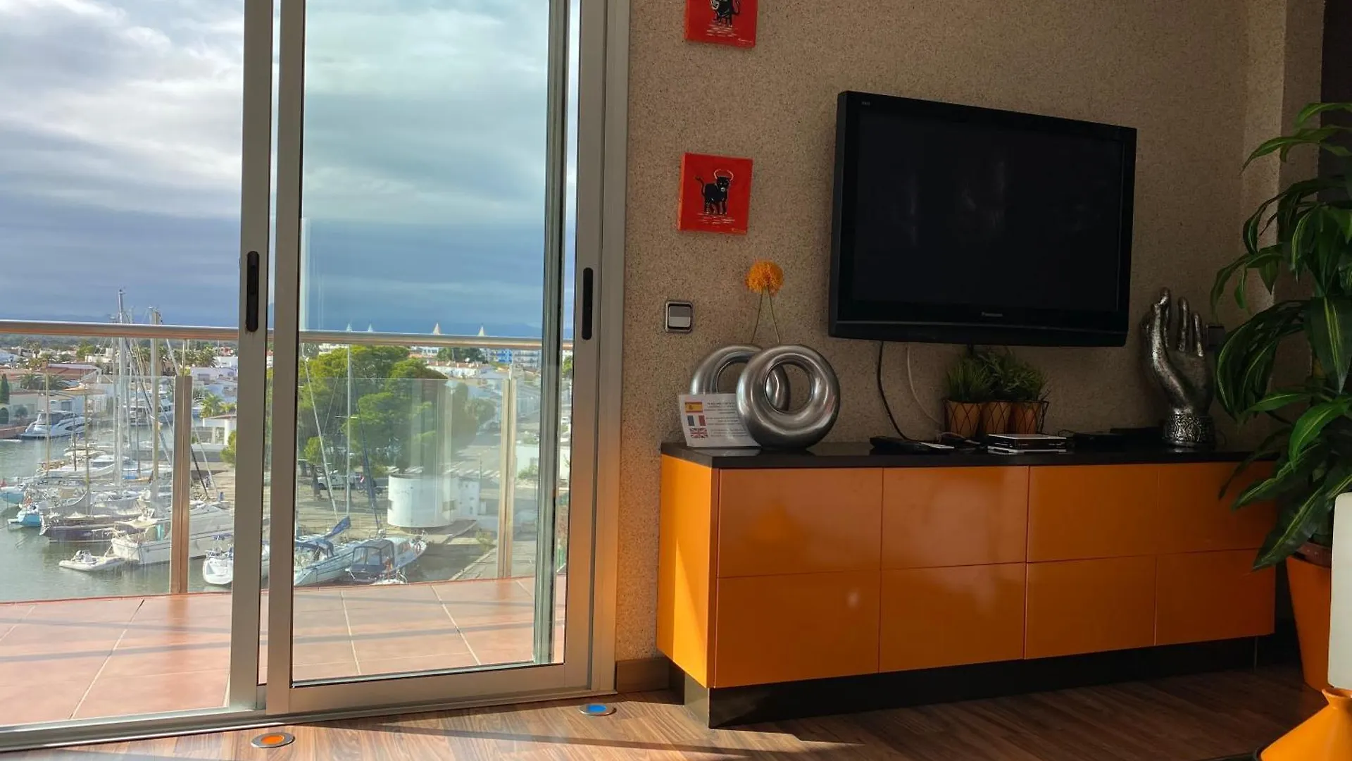 Vue Panoramique Sur La Mediterrannee, Appartement Sur Canal & Proche Plage Roses 0*,  Spain